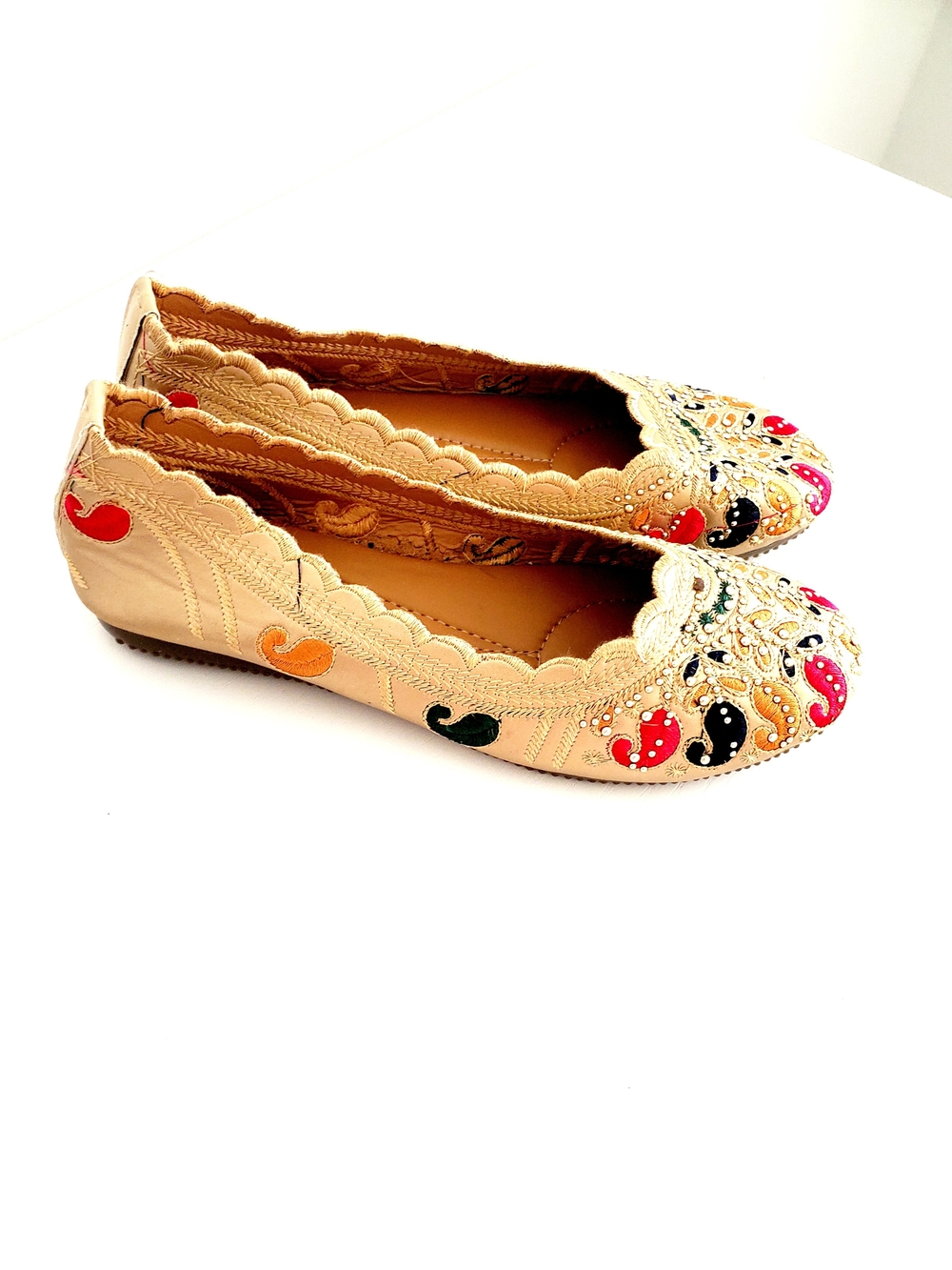 Embellished Beige Women's Flats with Colorful Paisley Accents